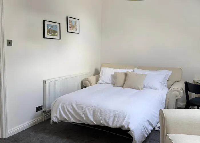 Above The Apartamento