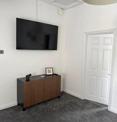 Above The Apartamento *